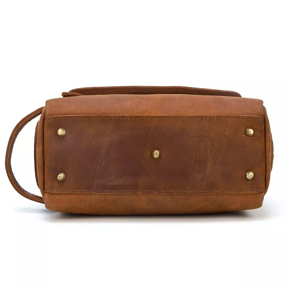 Leather Toilet Bag | KATMANDOU - Image 8