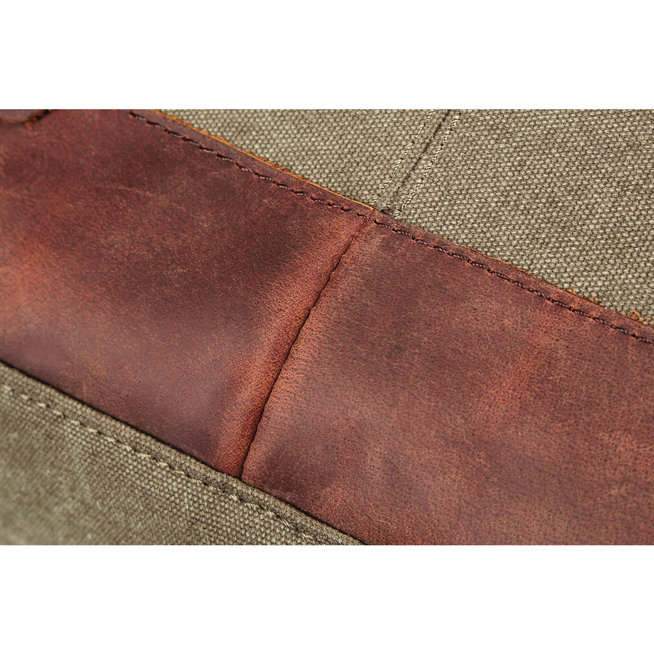 Vintage Travel Bag | INUVIK - Image 11